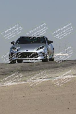 media/Sep-14-2024-Speed Ventures (Sat) [[a2bf28f496]]/Yellow Group/Session 2 (Grapevine)/